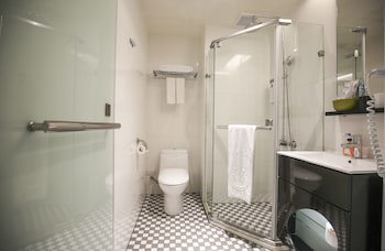 Cityinn Hotel Plus - Taichung Station Branch