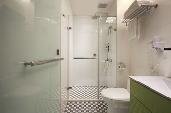 Cityinn Hotel Plus - Taichung Station Branch