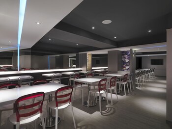 Cityinn Hotel Plus - Taichung Station Branch
