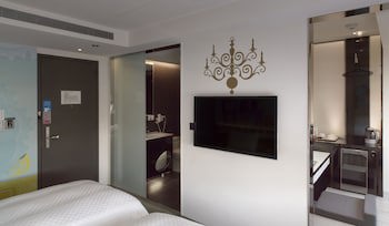 Cityinn Hotel Plus - Taichung Station Branch