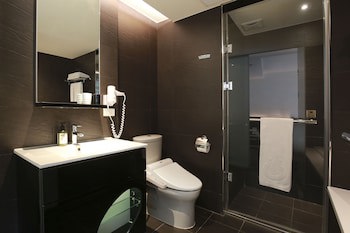 Cityinn Hotel Plus - Taichung Station Branch