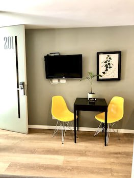 Hotel Living 55