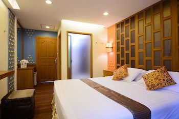 Golden House Bangkok