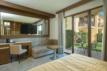 Mediterranean Village Hotel & Spa galeri fotoğrafı