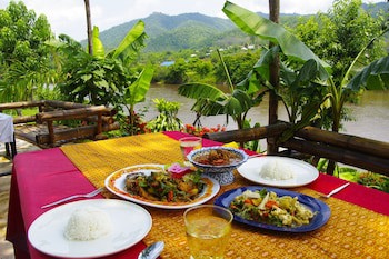 Areeya Phuree Resort