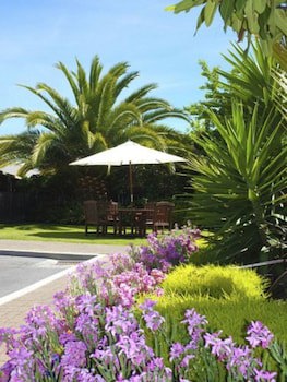 Birchwood Spa Motel