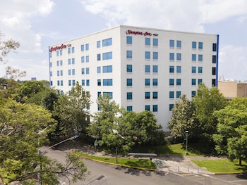 Hampton Inn By Hilton Guadalajara/Expo