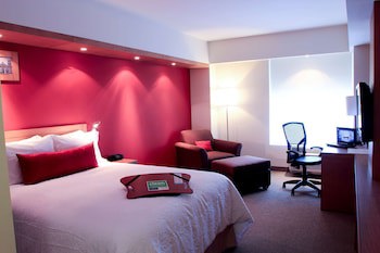 Hampton Inn By Hilton Guadalajara/Expo
