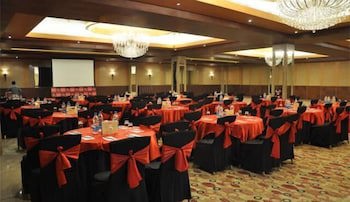 Savoy Suites Manesar