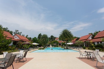 Armonia Village Resort And Spa