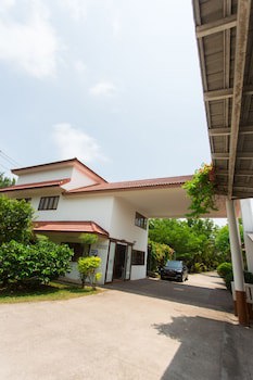Armonia Village Resort And Spa