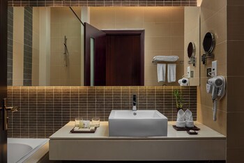 Dara Airport City Hotel & Spa