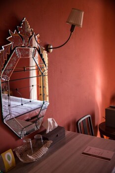 Hotel Papanikola