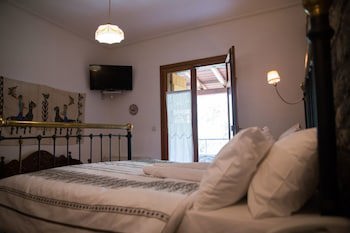Hotel Papanikola