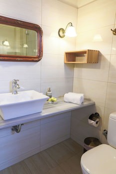 Hotel Papanikola