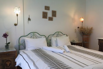 Hotel Papanikola