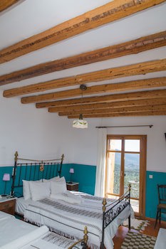 Hotel Papanikola