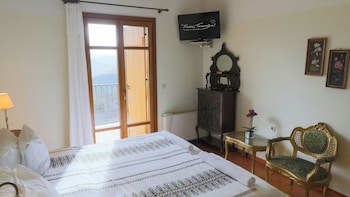 Hotel Papanikola