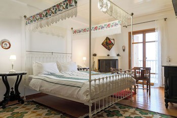Hotel Papanikola
