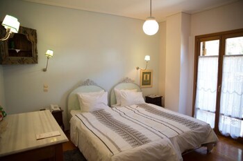 Hotel Papanikola