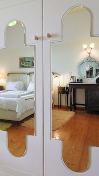 Hotel Papanikola