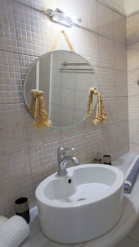 Hotel Papanikola