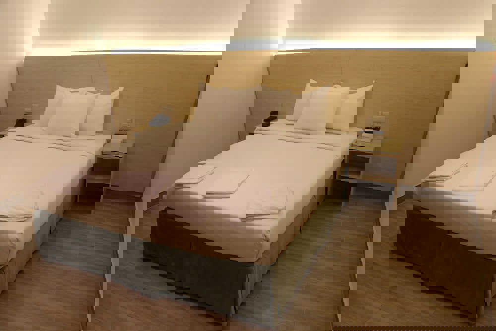 Al Alya Hotel Rooms and Suites