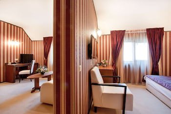 Best Western Plus Bristol Hotel
