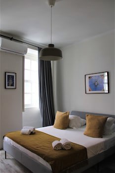 Aparthotel Oporto Entreparedes