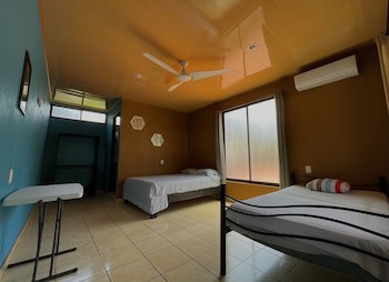 Hotel El Icaco Tortuguero