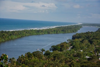 Hotel El Icaco Tortuguero