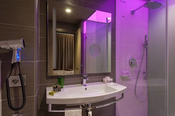 8Piuhotel fotoğrafı