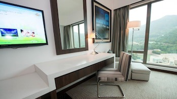 Auberge Discovery Bay Hong Kong