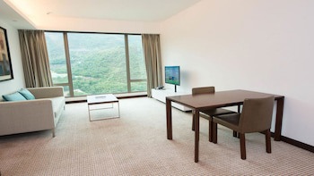 Auberge Discovery Bay Hong Kong