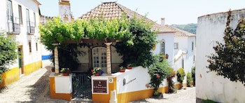 Casa De S. Thiago Do Castelo