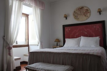 Casa De S. Thiago Do Castelo