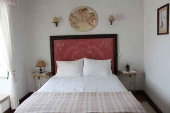 Casa De S. Thiago Do Castelo