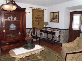 Casa De S. Thiago Do Castelo