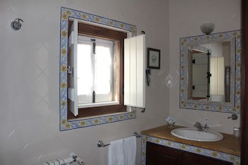 Casa De S. Thiago Do Castelo