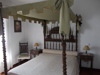 Casa De S. Thiago Do Castelo