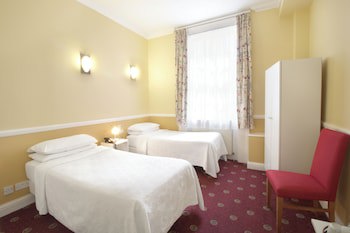Balmoral House Hotel