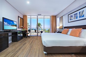 Court Meridian Hotel And Suites