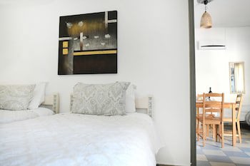 Panorama Studios & Apartments