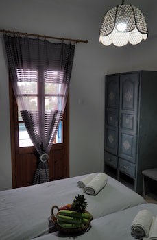 Panorama Studios & Apartments