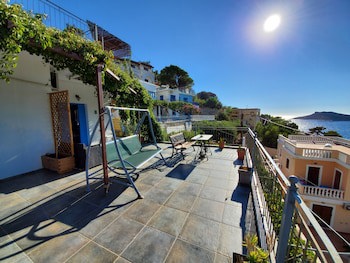 Panorama Studios & Apartments