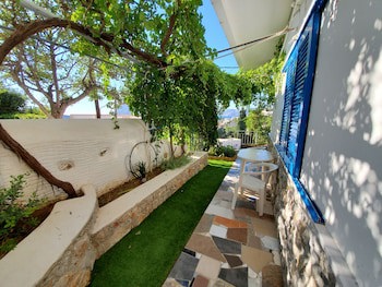 Panorama Studios & Apartments