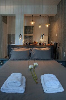 Panorama Studios & Apartments
