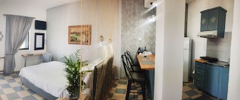 Panorama Studios & Apartments