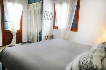 Panorama Studios & Apartments