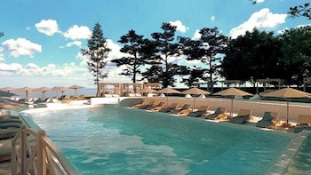 Zeus Eleva Kassandra Lagoon